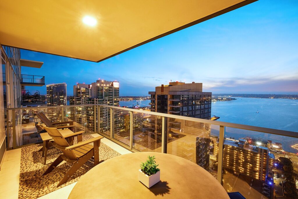 025-Savina-3501-san-diego-1388-kettner