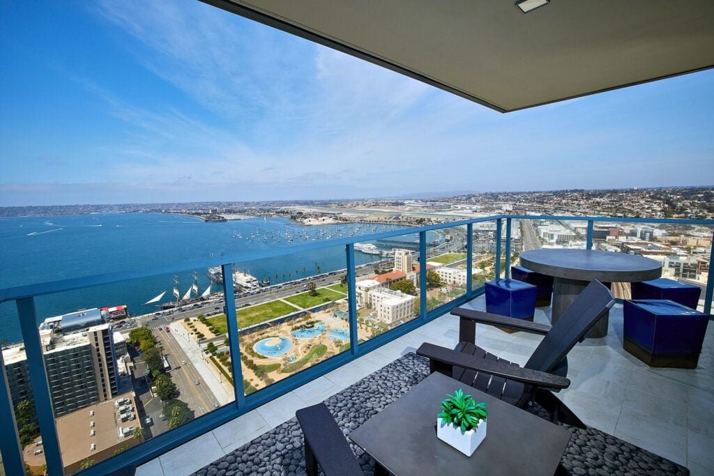 052-Savina-3501-san-diego-1388-kettner