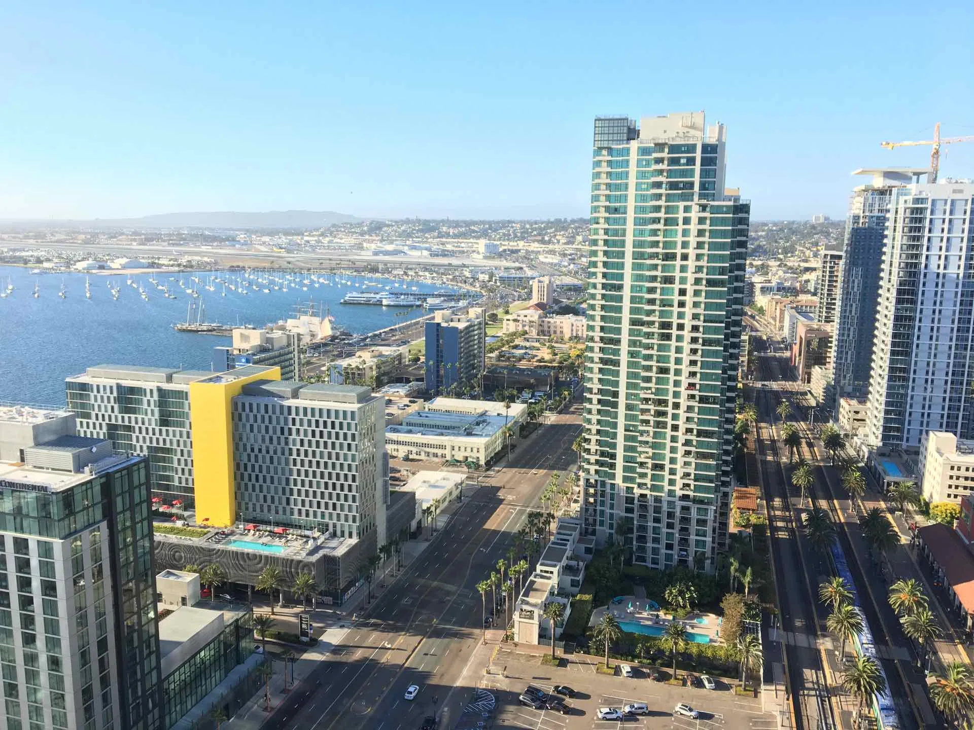 edificios de departamentos de lujo en San Diego The Grande