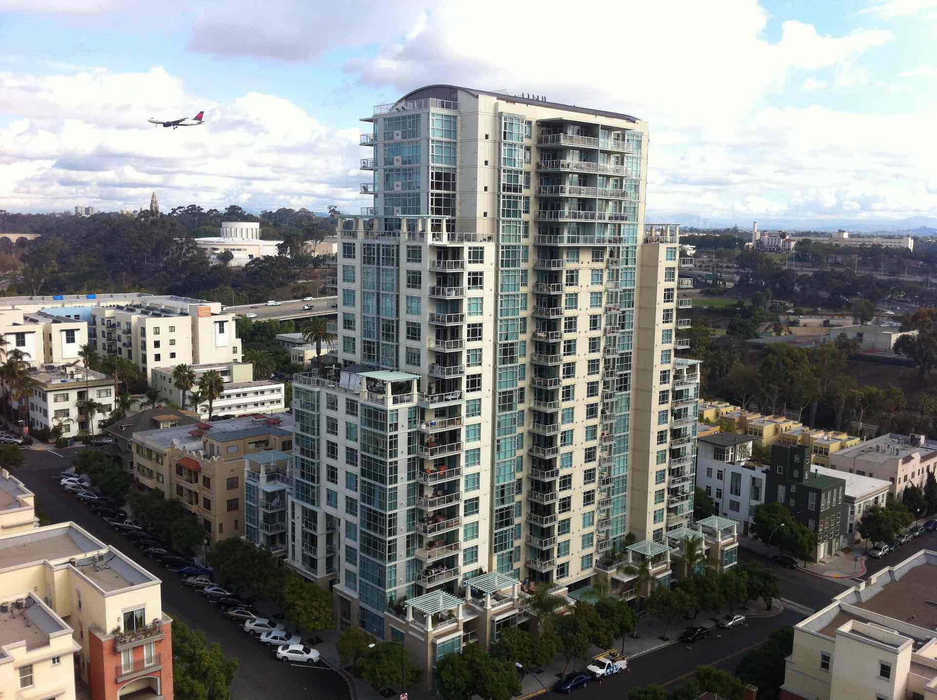 Discovery condos in downtown San Diego Cortez Hill