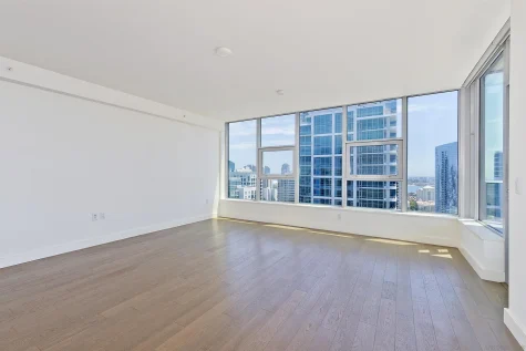 Savina 2806 condo-16