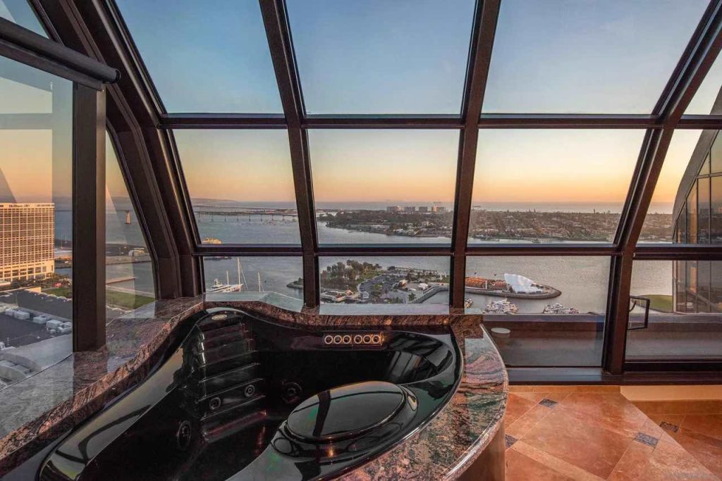 Harbor Club penthouse 4002 in San Diego