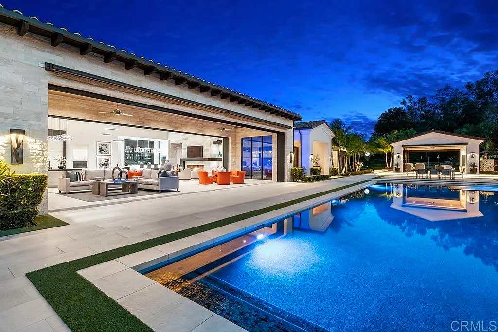 16254 Los Arboles home in Rancho Santa Fe San Diego, California