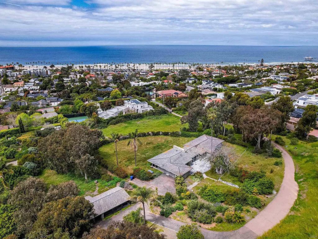 8303 La Jolla Shores Drive homes